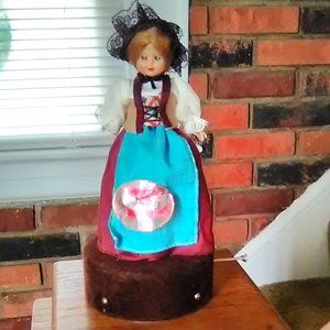 Souvenir Doll/Musical/Lucerne